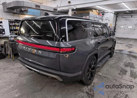 2024 Rivian R1S Adventure из США, поврежденный, VIN 7PDSGCBA8RN037656